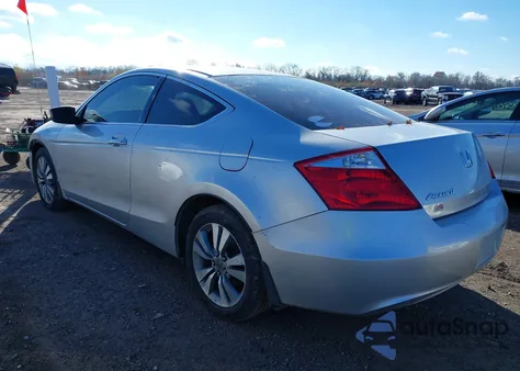2009 Honda Accord 2.4 Lx-S z USA, uszkodzony, nr VIN 1HGCS12319A022215